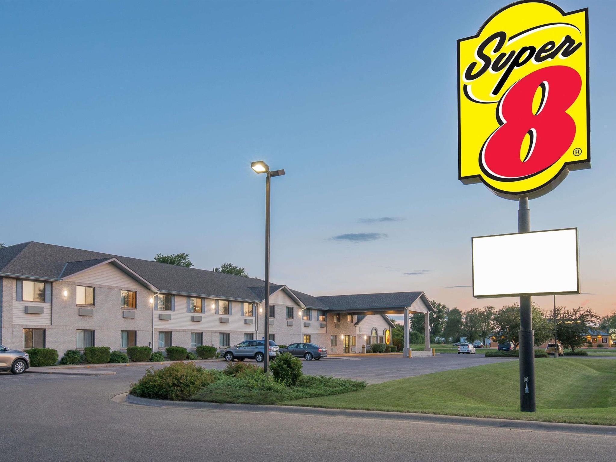 ซูเปอร์ 8 บาย วินด์แฮม มอร์ริส Hotel Morris ภายนอก รูปภาพ