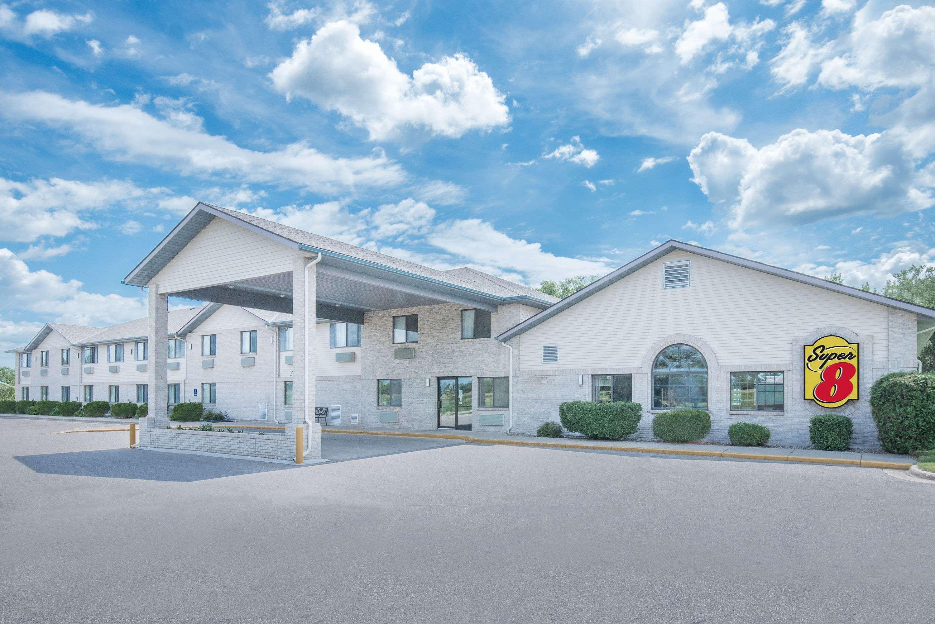 ซูเปอร์ 8 บาย วินด์แฮม มอร์ริส Hotel Morris ภายนอก รูปภาพ