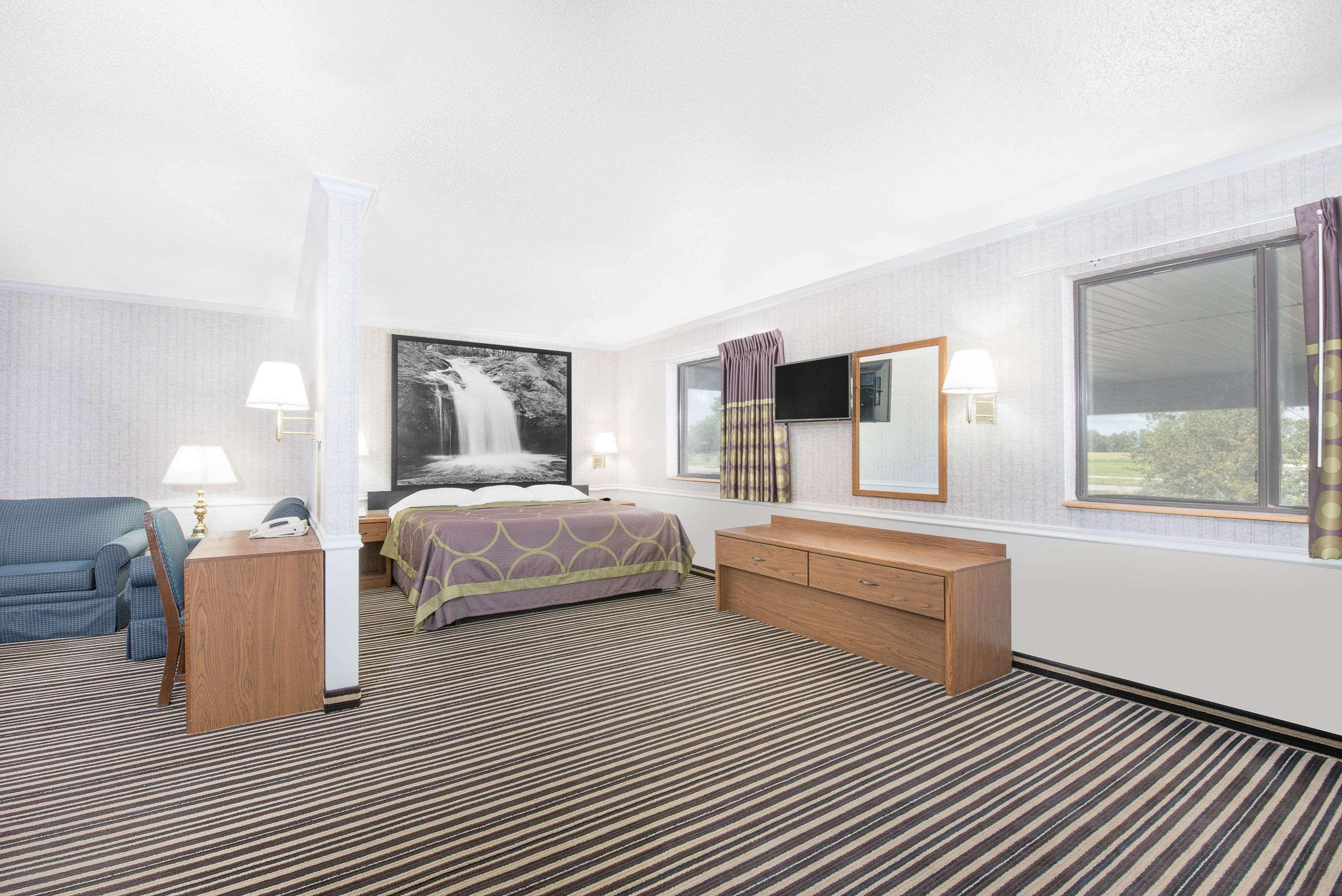 ซูเปอร์ 8 บาย วินด์แฮม มอร์ริส Hotel Morris ภายนอก รูปภาพ
