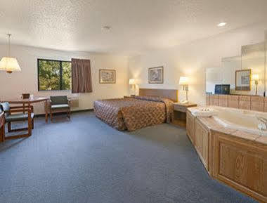 ซูเปอร์ 8 บาย วินด์แฮม มอร์ริส Hotel Morris ห้อง รูปภาพ